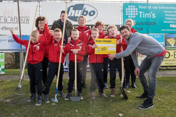 vv Opende grote winnaar Hubo Helpt.